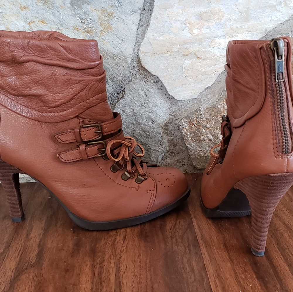 Steve Madden boots